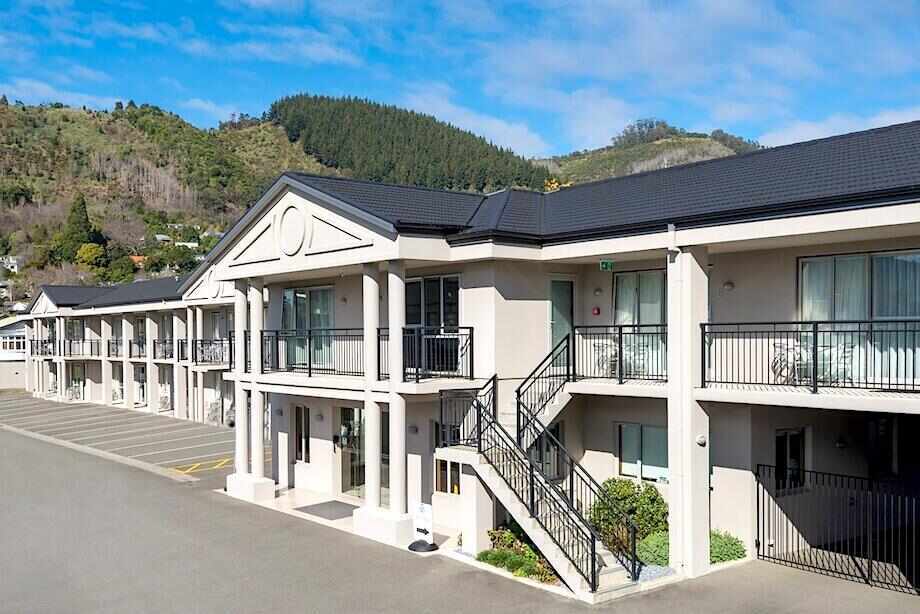 Nelson city guide