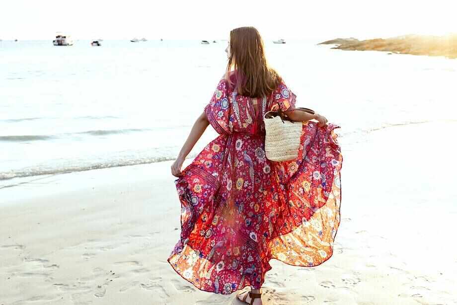 How to plan the perfect holiday capsule wardrobe