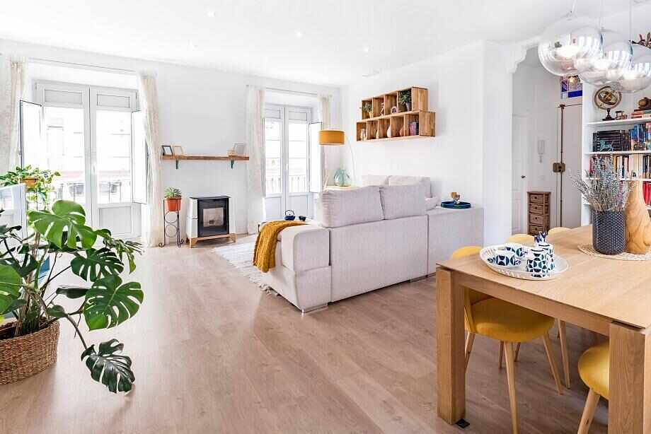Pros and cons of listing your property on Airbnb
