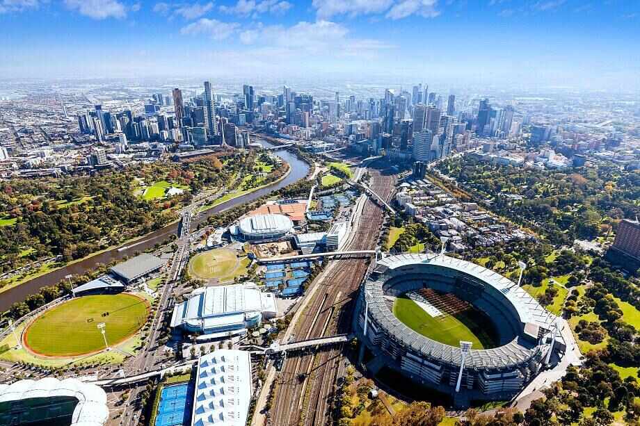 Eight awesome ways to explore Melbourne