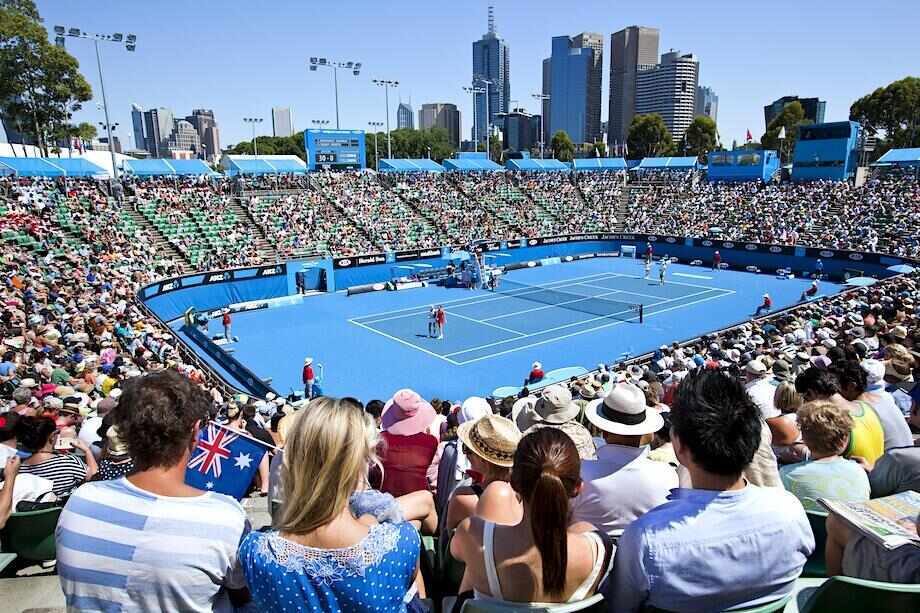Top Melbourne sports tours