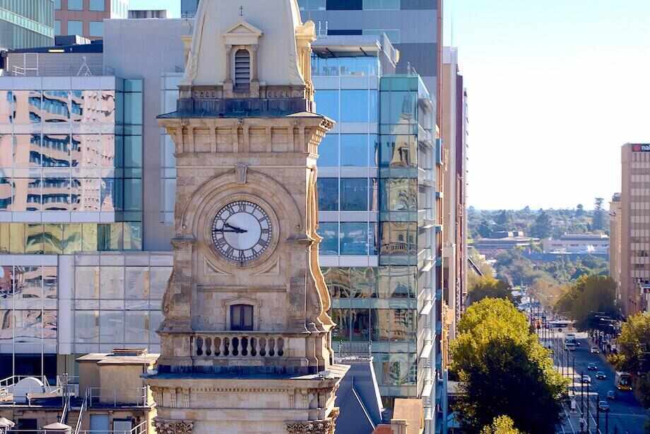 Top Adelaide bus tours and guided experiences