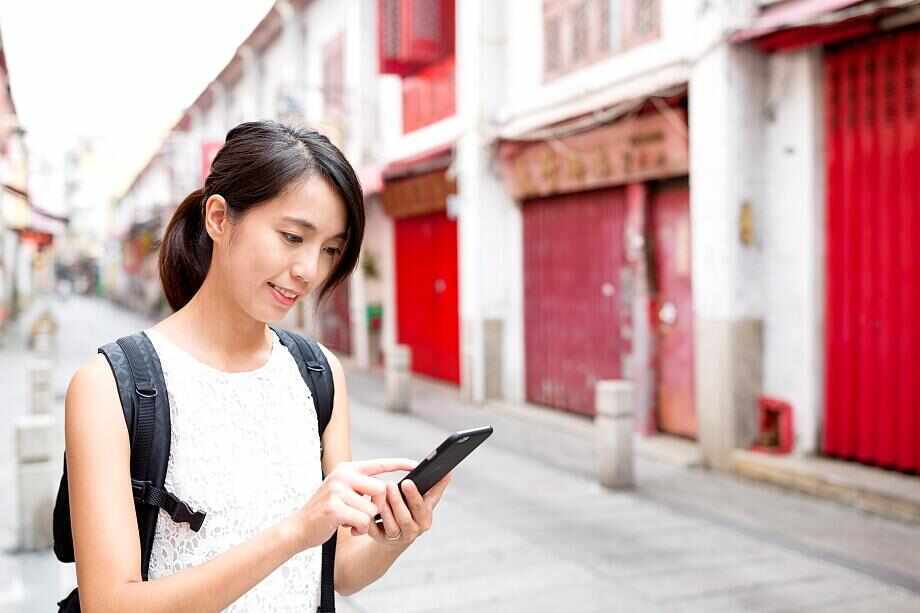Why your travel eSIM shows 3G
